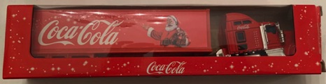 10266-1 € 10,00 ccoa cola vrachtwagen afb kerstman ca 24 cm.jpeg